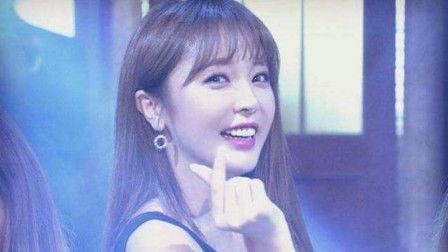 国产美女洪真英在线播放